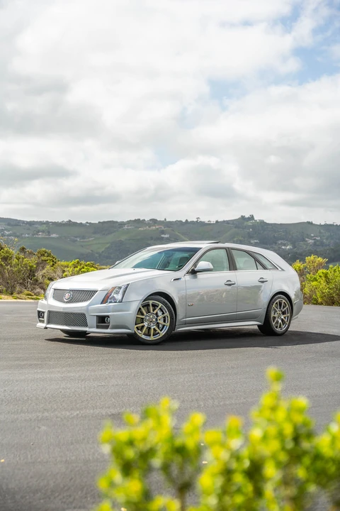 2013 Cadillac CTS-V 2nd Gen - Image 2 of 31