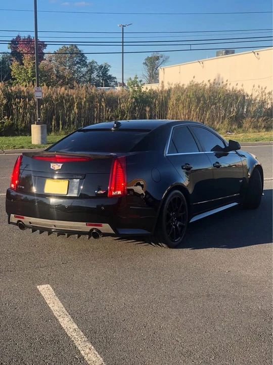 2013 Cadillac CTS-V 2nd Gen - Image 2 of 10