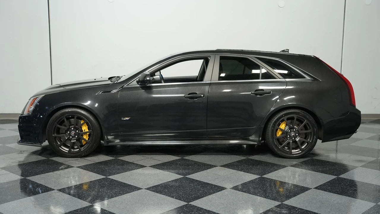 2013 Cadillac CTS-V 2nd Gen - Image 2 of 12