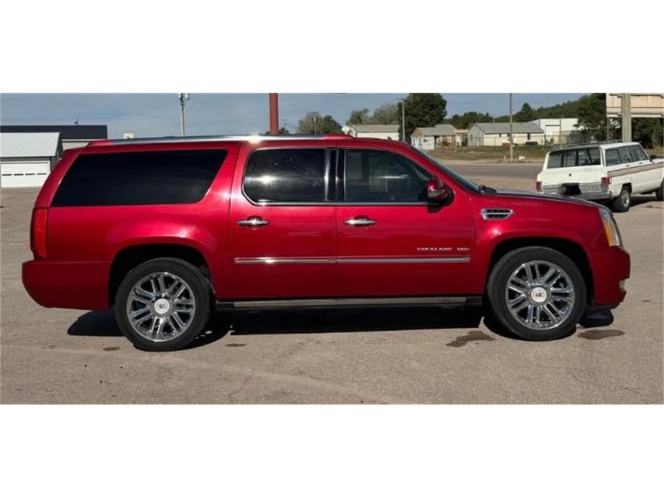2013 Cadillac Escalade & EXT 3rd Gen - Image 4 of 10