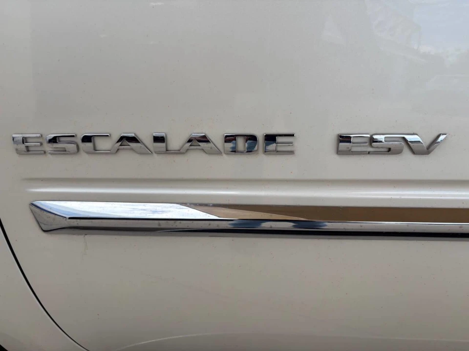 2013 Cadillac Escalade & EXT 3rd Gen - Image 22 of 31