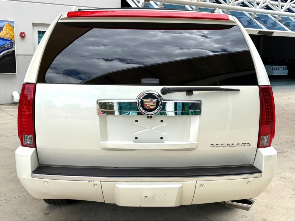 2013 Cadillac Escalade & EXT 3rd Gen - Image 7 of 31