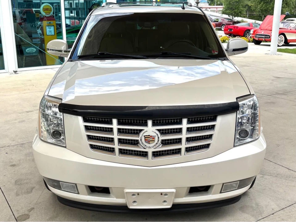 2013 Cadillac Escalade & EXT 3rd Gen - Image 3 of 31