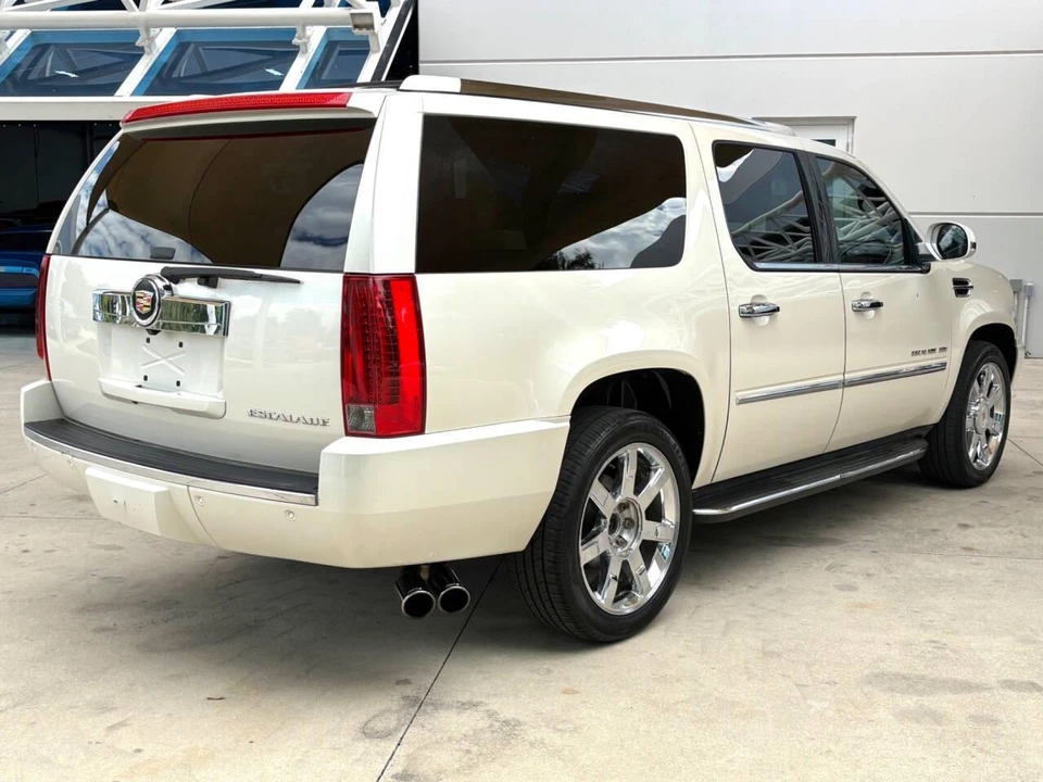 2013 Cadillac Escalade & EXT 3rd Gen - Image 6 of 31