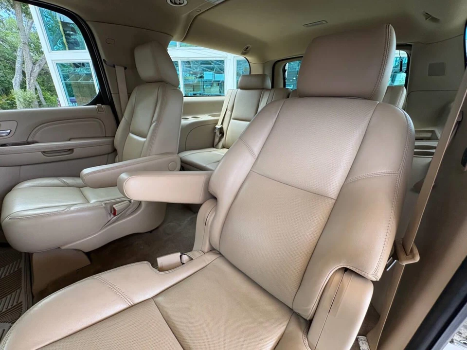 2013 Cadillac Escalade & EXT 3rd Gen - Image 30 of 31
