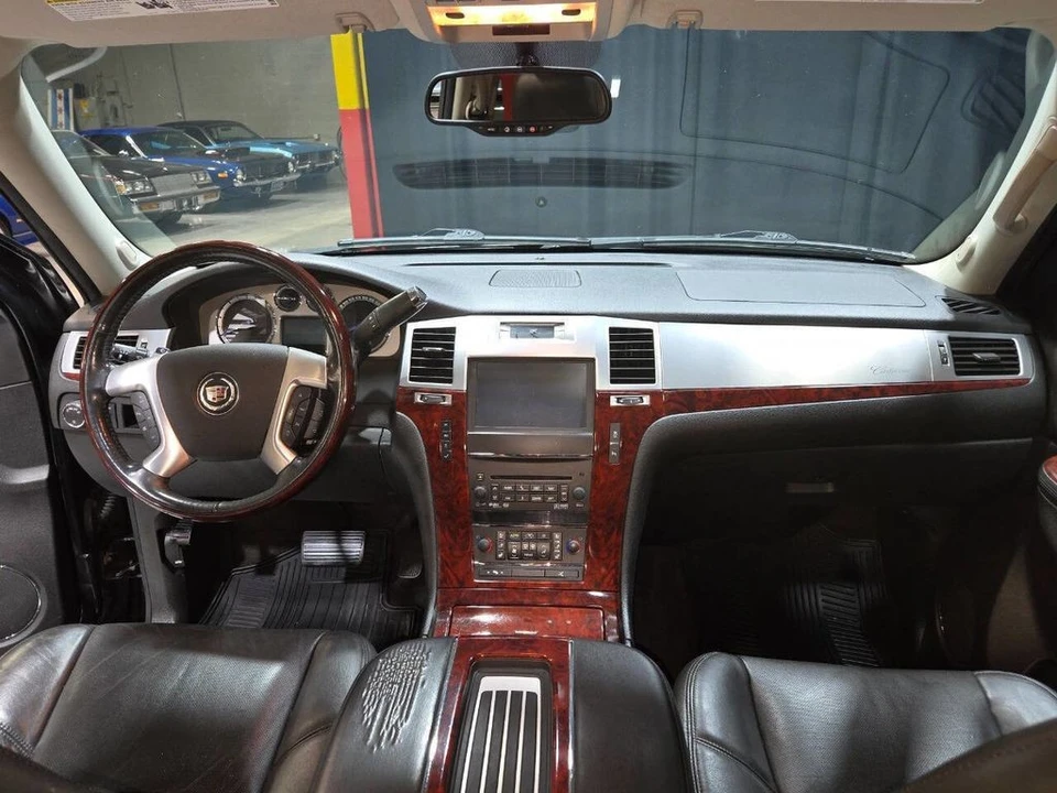 2013 Cadillac Escalade & EXT 3rd Gen - Image 6 of 12