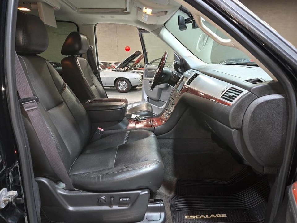 2013 Cadillac Escalade & EXT 3rd Gen - Image 7 of 12