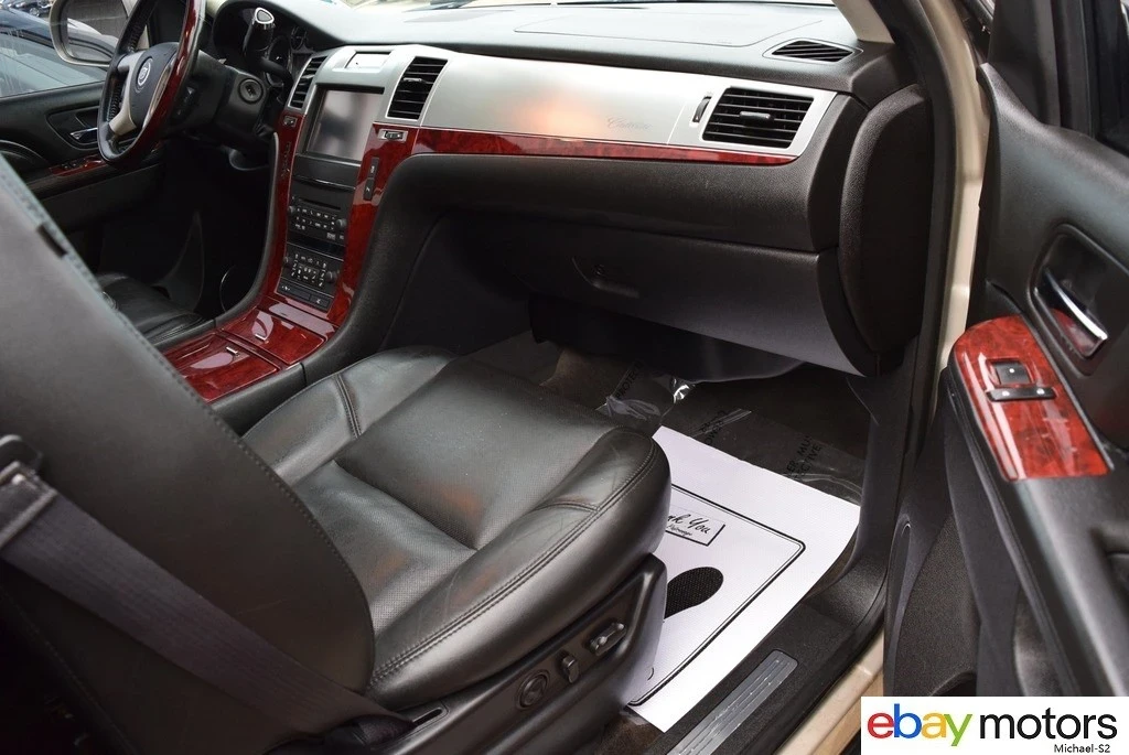 2013 Cadillac Escalade & EXT 3rd Gen - Image 17 of 21