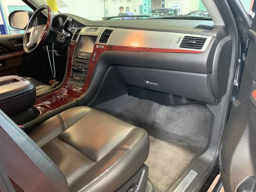 2013 Cadillac Escalade & EXT 3rd Gen - Image 4 of 8
