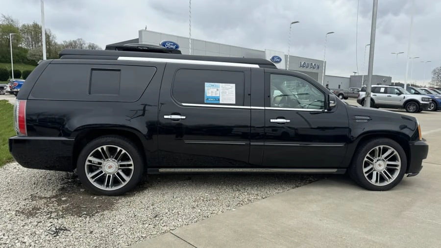 2013 Cadillac Escalade & EXT 3rd Gen - Image 2 of 30