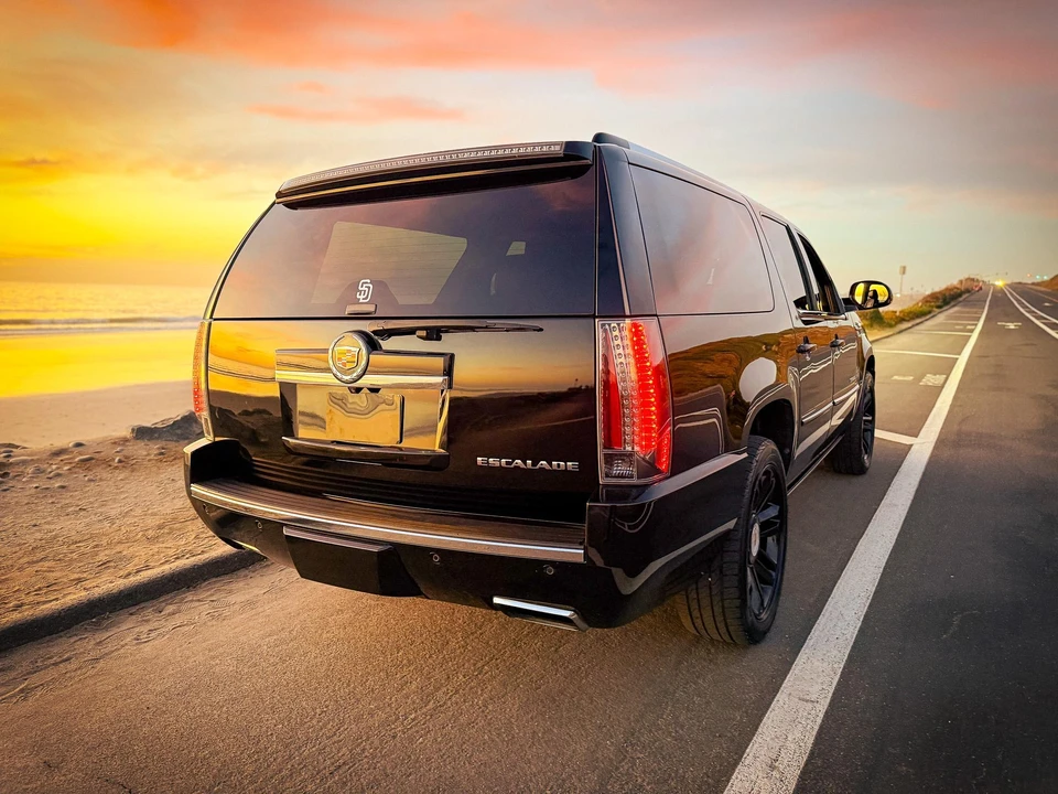 2013 Cadillac Escalade & EXT 3rd Gen - Image 19 of 31