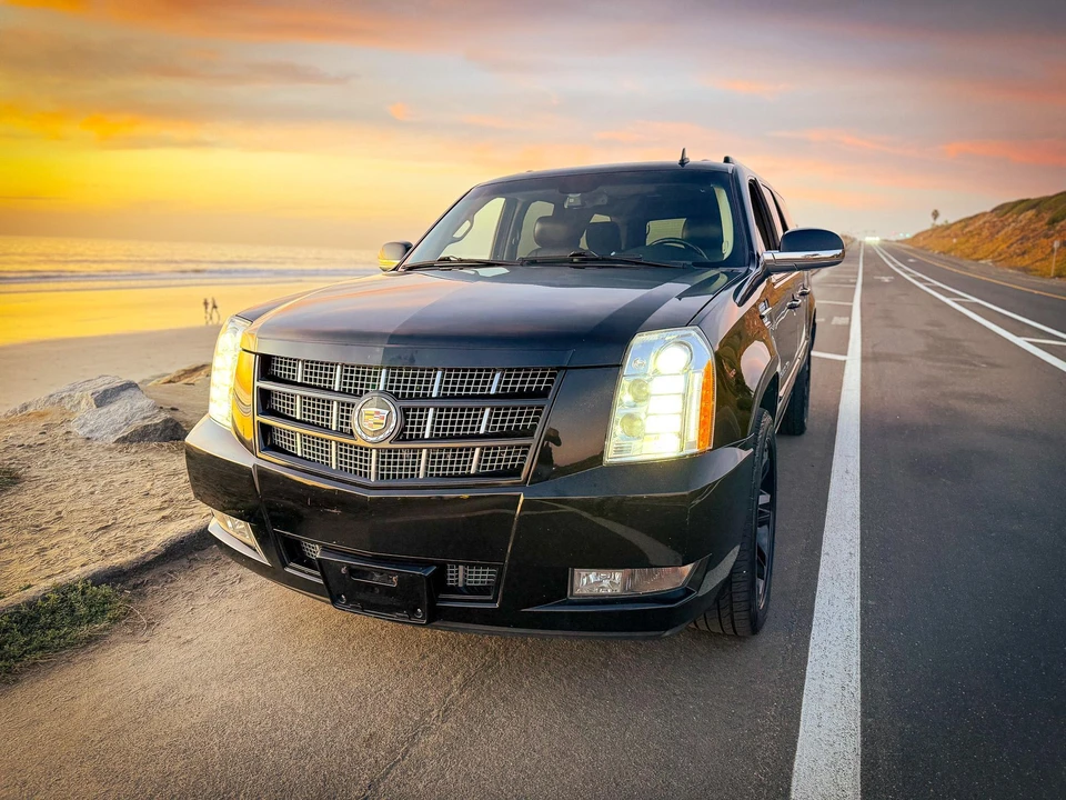 2013 Cadillac Escalade & EXT 3rd Gen - Image 7 of 31