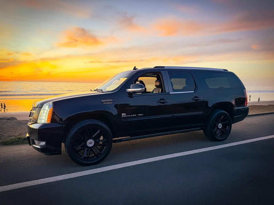 2013 Cadillac Escalade & EXT 3rd Gen - Image 12 of 31
