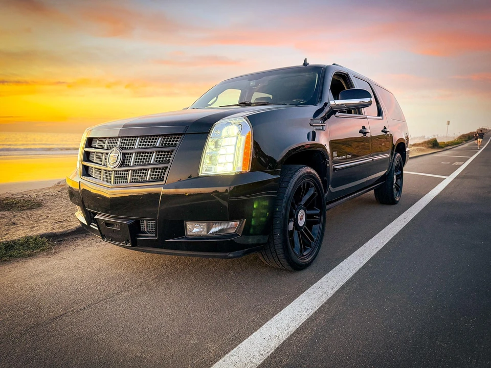 2013 Cadillac Escalade & EXT 3rd Gen - Image 8 of 31