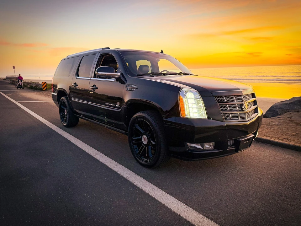 2013 Cadillac Escalade & EXT 3rd Gen - Image 29 of 31