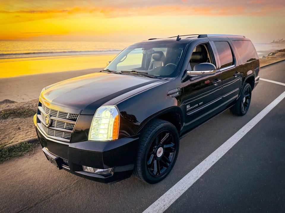 2013 Cadillac Escalade & EXT 3rd Gen - Image 11 of 31