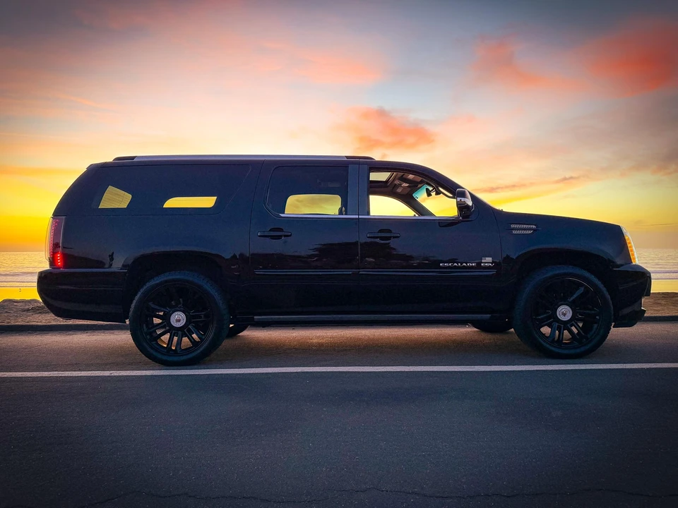 2013 Cadillac Escalade & EXT 3rd Gen - Image 25 of 31