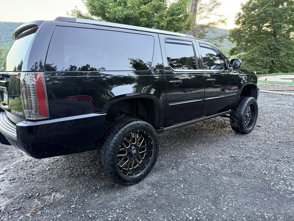 2013 Cadillac Escalade & EXT 3rd Gen - Image 20 of 31