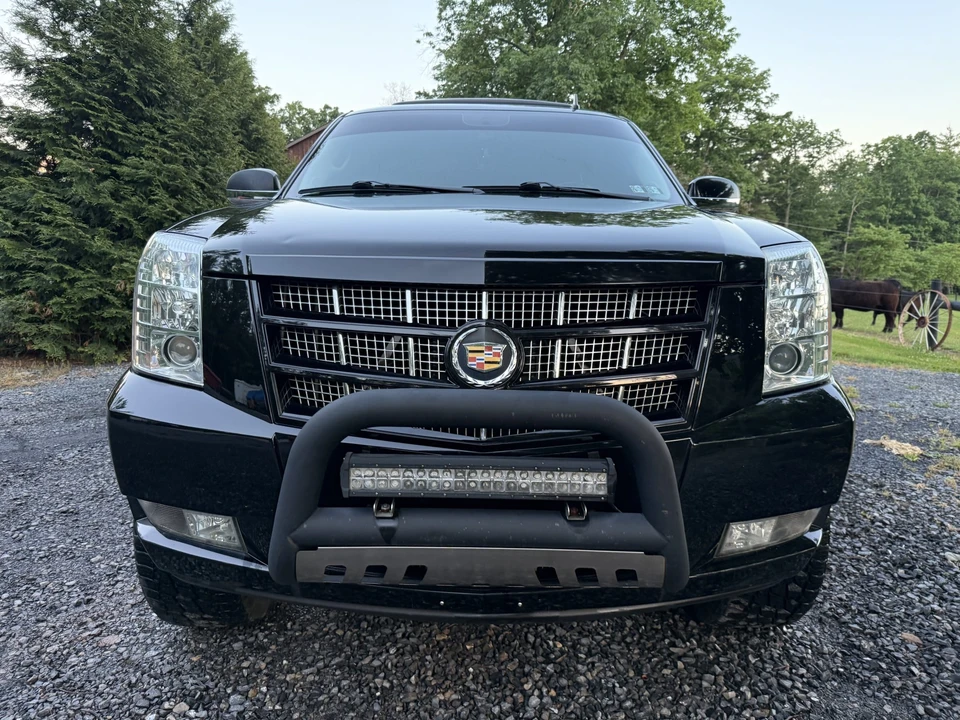 2013 Cadillac Escalade & EXT 3rd Gen - Image 10 of 31