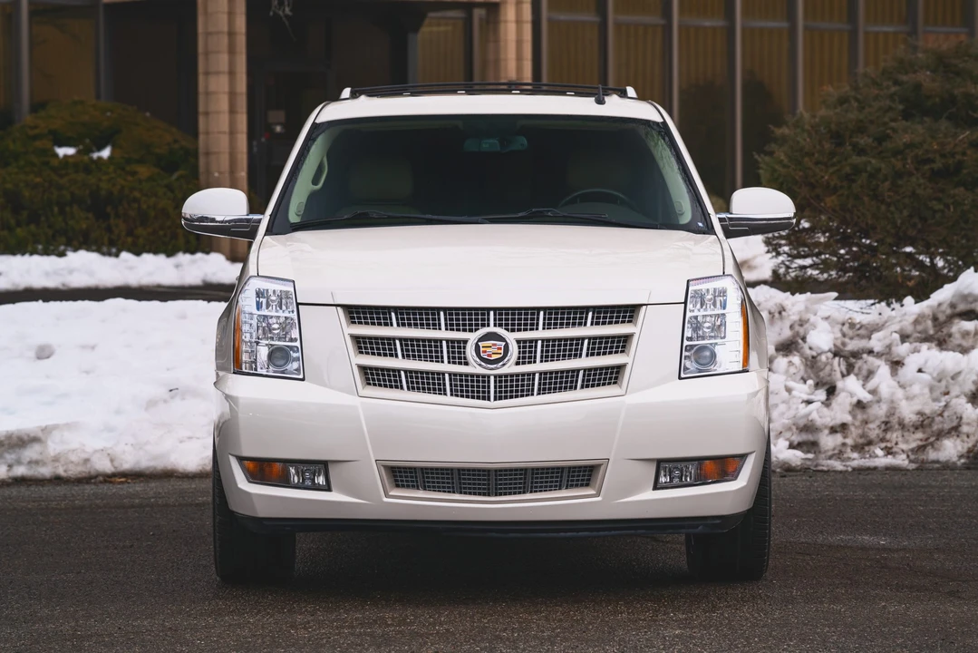 2013 Cadillac Escalade & EXT 3rd Gen - Image 19 of 31