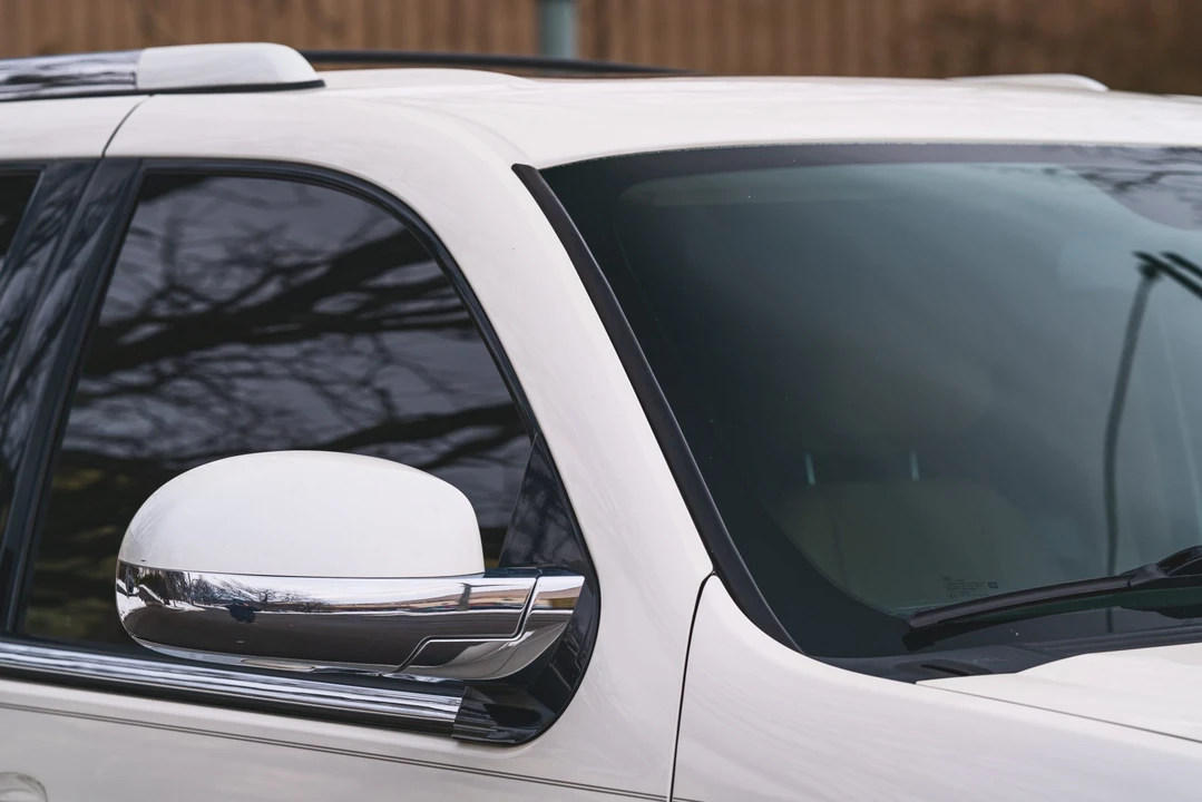 2013 Cadillac Escalade & EXT 3rd Gen - Image 25 of 31