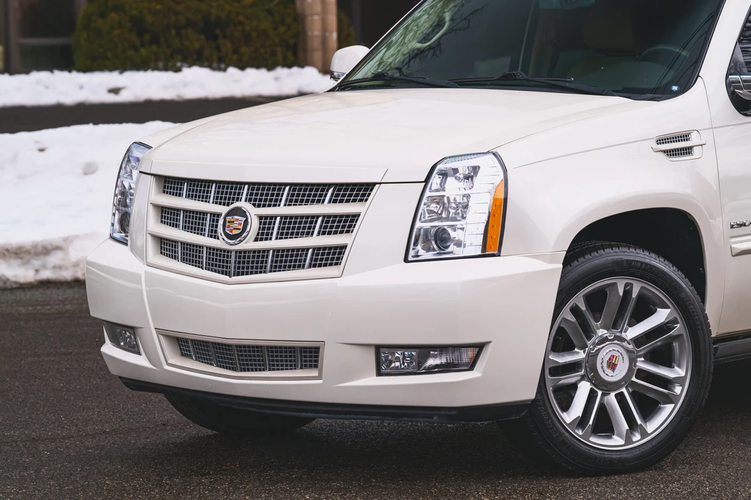2013 Cadillac Escalade & EXT 3rd Gen - Image 21 of 31