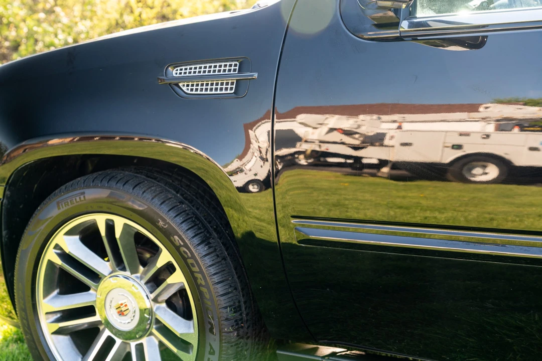 2013 Cadillac Escalade & EXT 3rd Gen - Image 23 of 31
