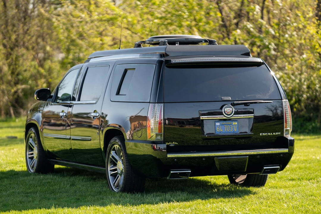 2013 Cadillac Escalade & EXT 3rd Gen - Image 4 of 31