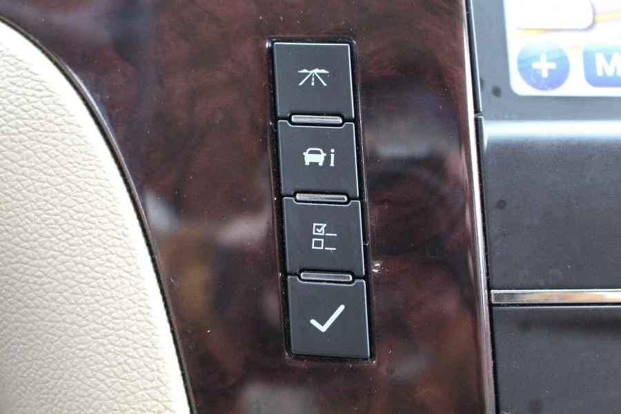 2013 Cadillac Escalade & EXT 3rd Gen - Image 30 of 31