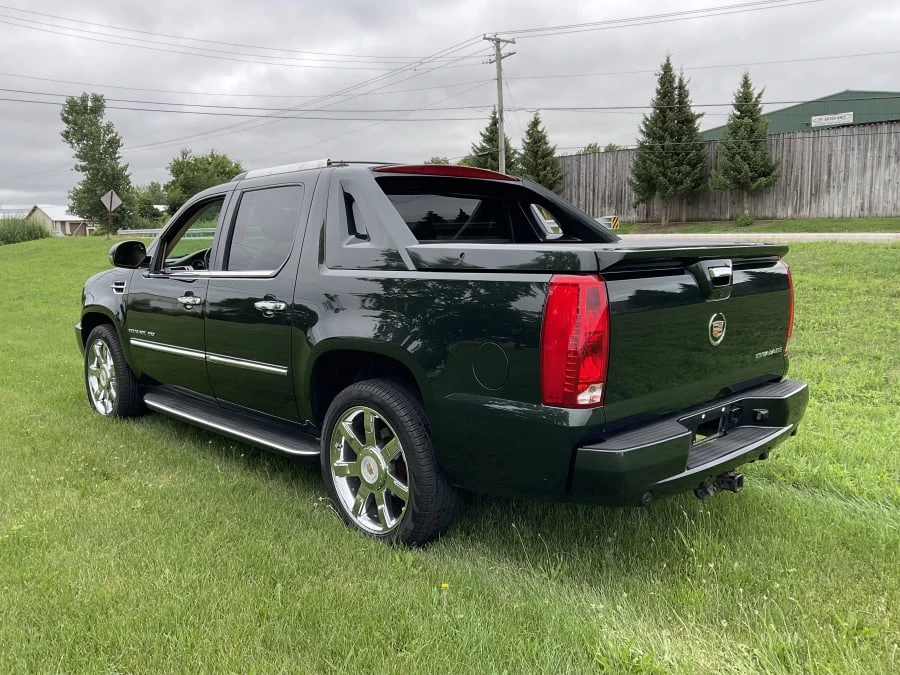 2013 Cadillac Escalade & EXT 3rd Gen - Image 3 of 16