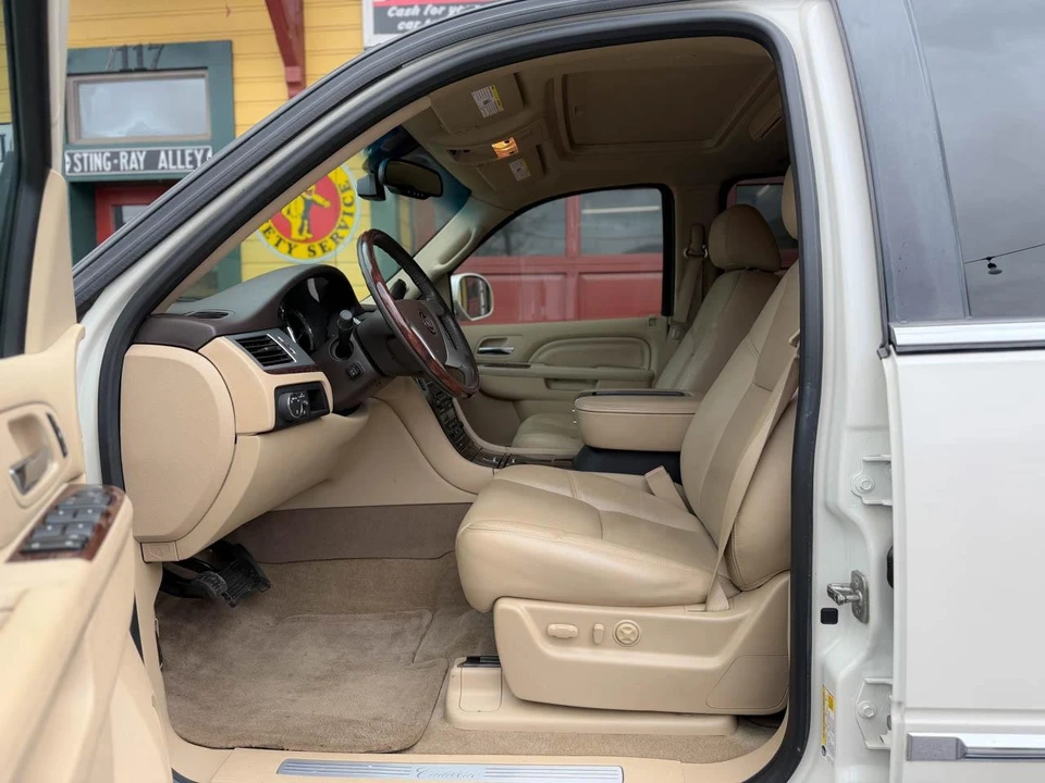 2013 Cadillac Escalade & EXT 3rd Gen - Image 14 of 31