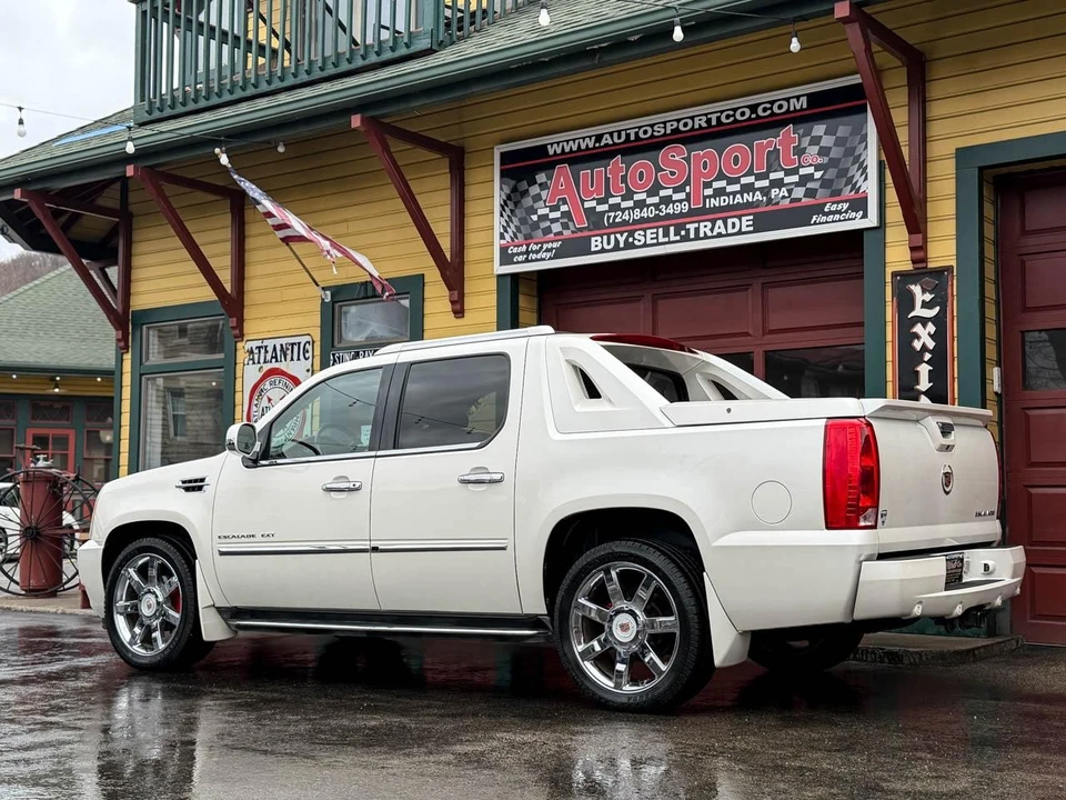 2013 Cadillac Escalade & EXT 3rd Gen - Image 9 of 31