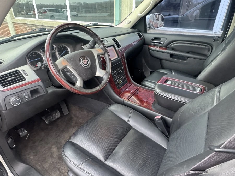 2013 Cadillac Escalade & EXT 3rd Gen - Image 5 of 10