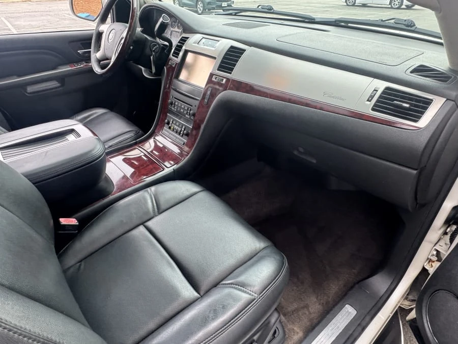2013 Cadillac Escalade & EXT 3rd Gen - Image 7 of 10