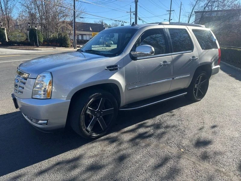 2013 Cadillac Escalade & EXT 3rd Gen - Image 5 of 12