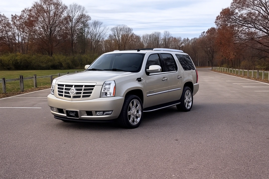2013 Cadillac Escalade & EXT 3rd Gen - Image 2 of 31