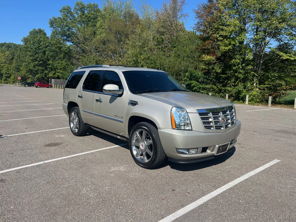 2013 Cadillac Escalade & EXT 3rd Gen - Image 14 of 31