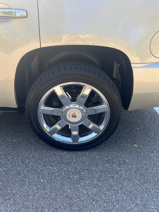 2013 Cadillac Escalade & EXT 3rd Gen - Image 17 of 31