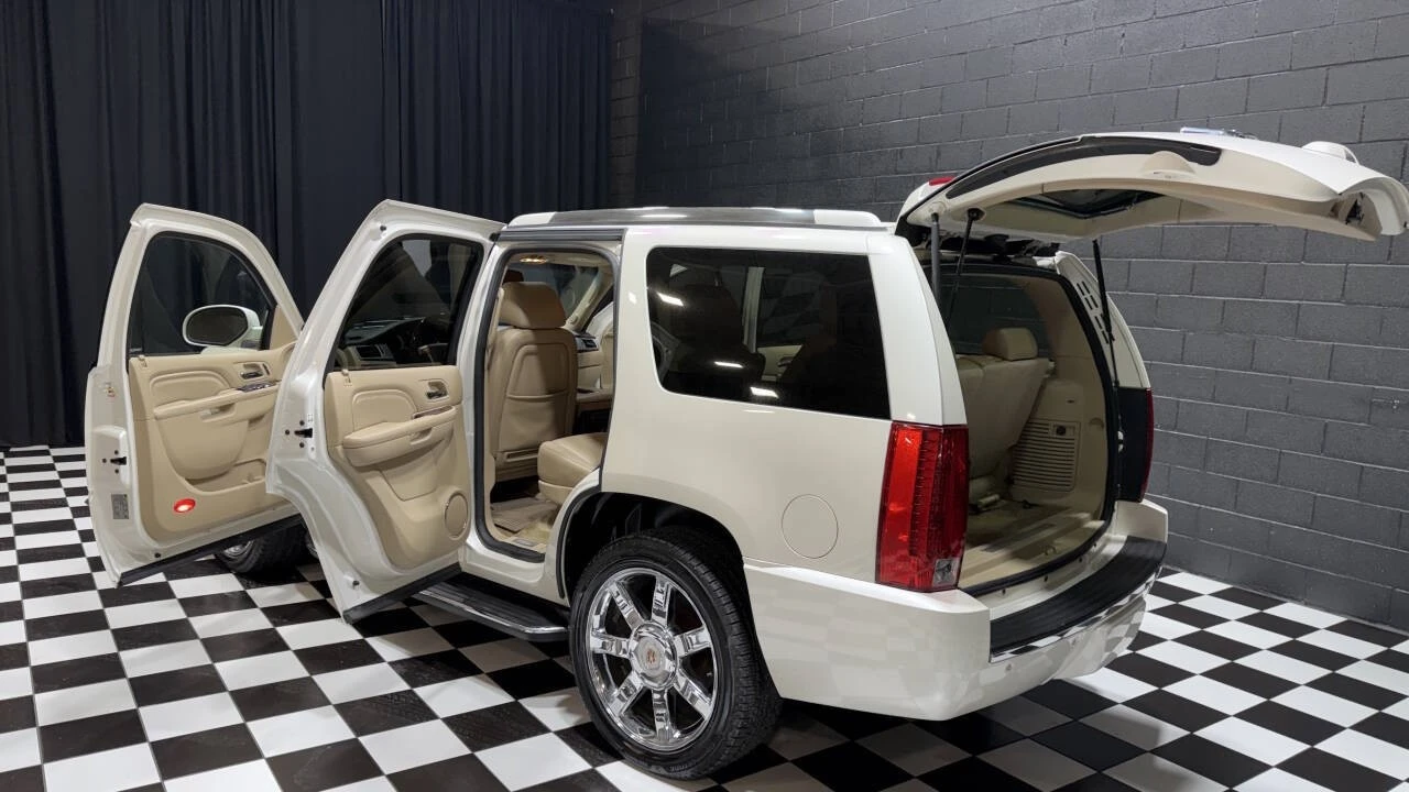 2013 Cadillac Escalade & EXT 3rd Gen - Image 19 of 21