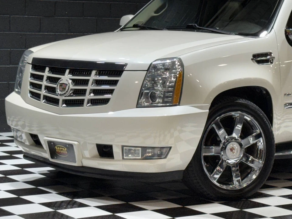 2013 Cadillac Escalade & EXT 3rd Gen - Image 9 of 21