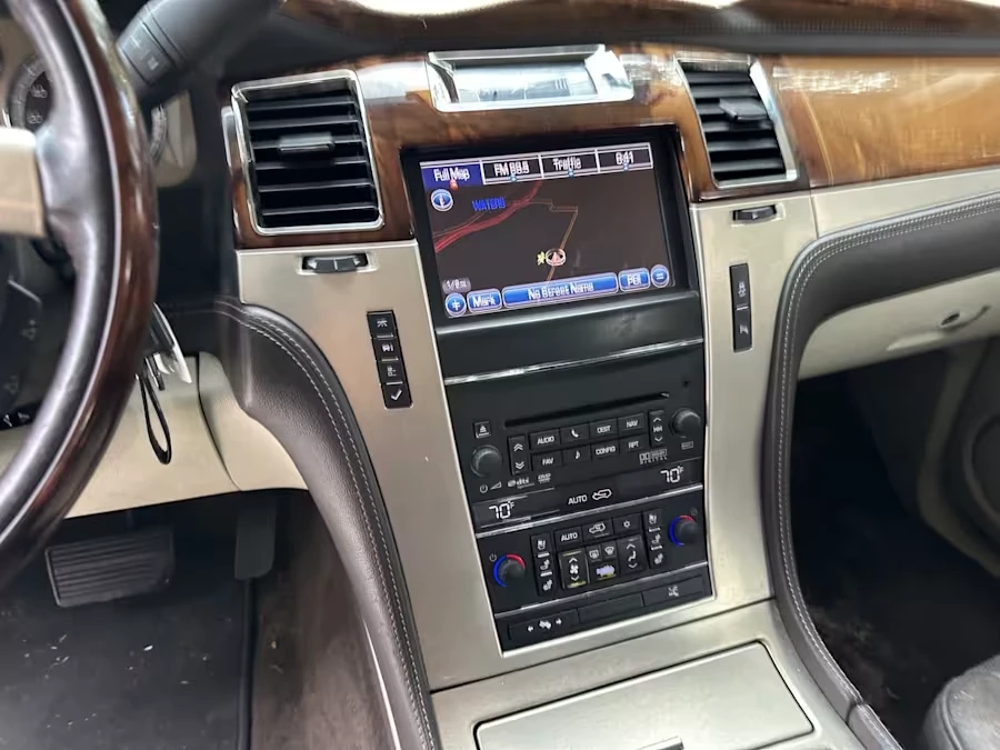 2013 Cadillac Escalade & EXT 3rd Gen - Image 12 of 12