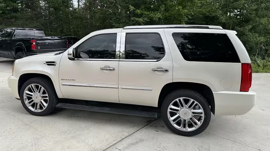 2013 Cadillac Escalade & EXT 3rd Gen - Image 6 of 12