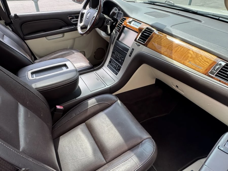 2013 Cadillac Escalade & EXT 3rd Gen - Image 11 of 13