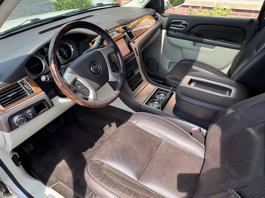 2013 Cadillac Escalade & EXT 3rd Gen - Image 6 of 13