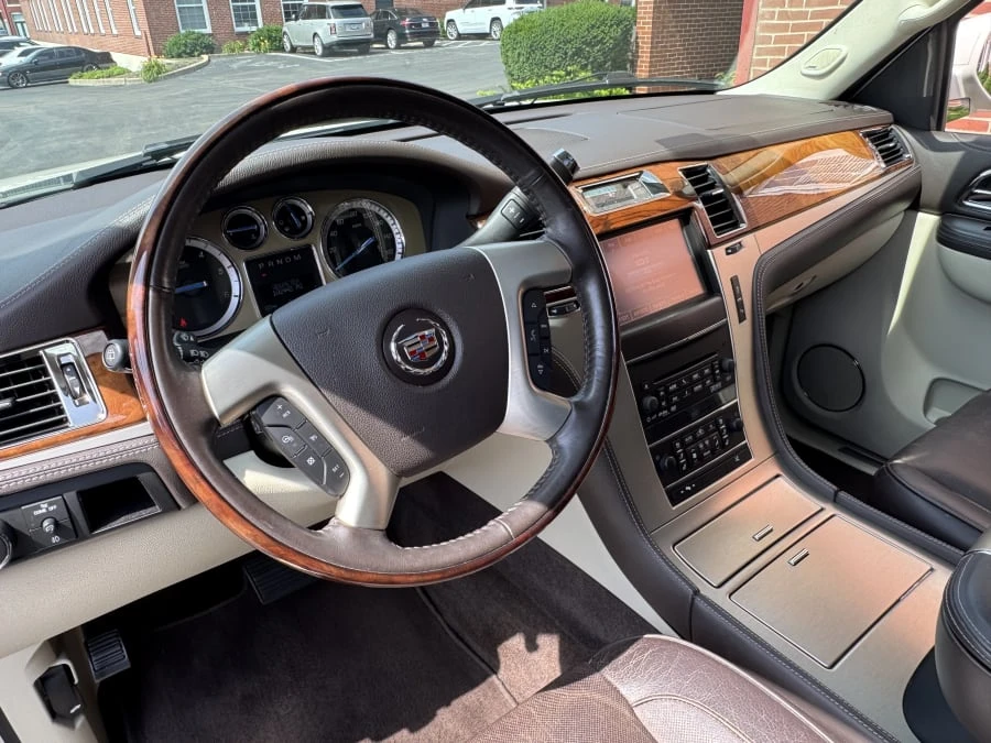 2013 Cadillac Escalade & EXT 3rd Gen - Image 8 of 13