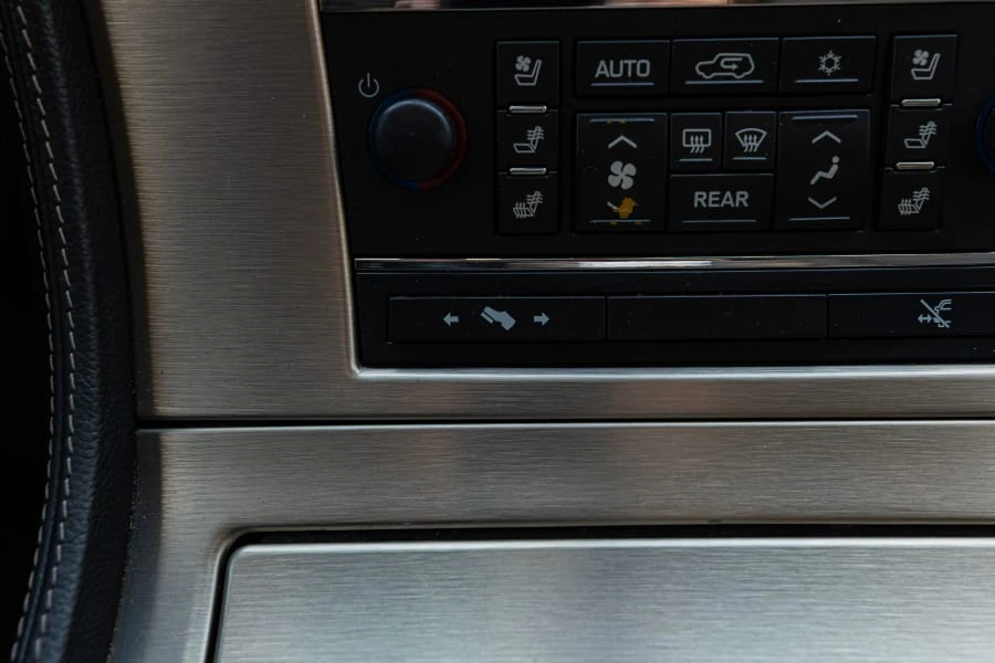 2013 Cadillac Escalade & EXT 3rd Gen - Image 24 of 31