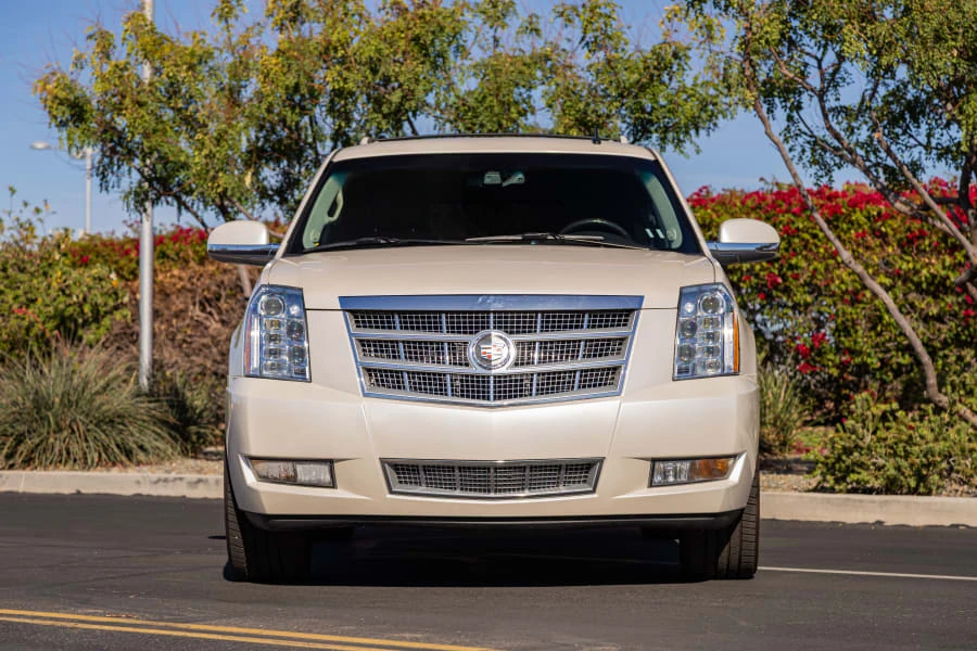 2013 Cadillac Escalade & EXT 3rd Gen - Image 5 of 31
