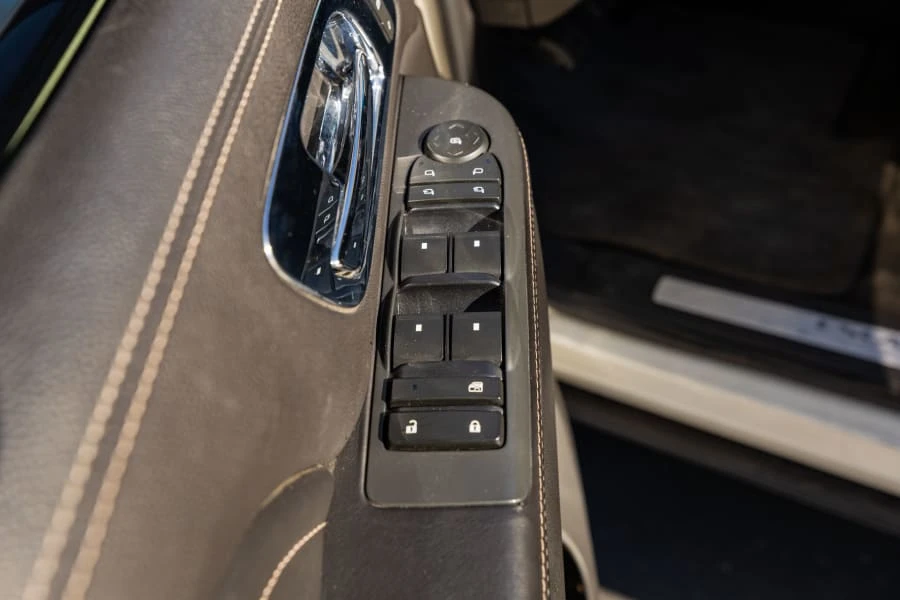 2013 Cadillac Escalade & EXT 3rd Gen - Image 22 of 31