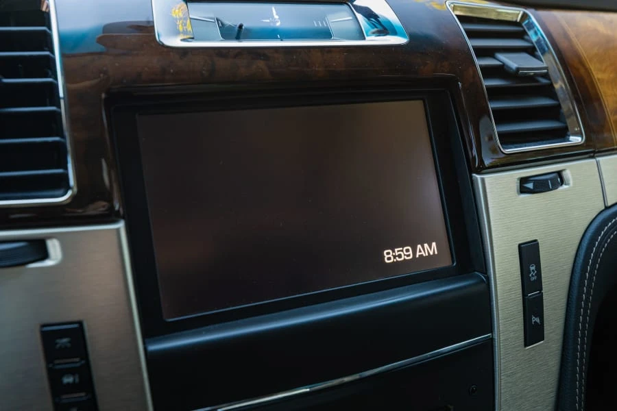 2013 Cadillac Escalade & EXT 3rd Gen - Image 28 of 31