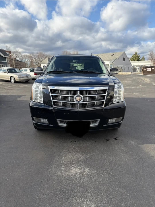 2013 Cadillac Escalade & EXT 3rd Gen - Image 3 of 8